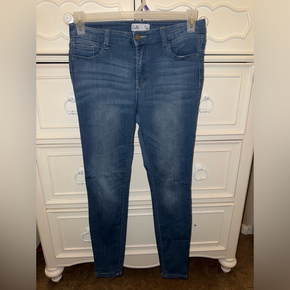 Women’s skinny jeans
